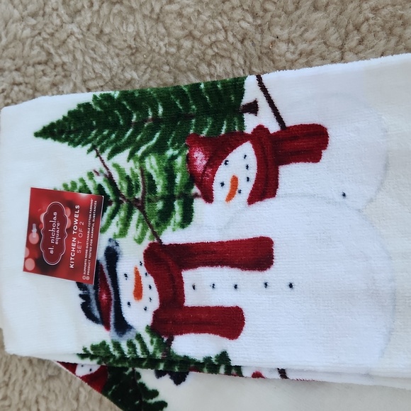 NWT Set Of 2 St. Nicholas Square Snowman Kitchen Towels ♥️⛄️🖤🎁 - Picture 2 of 13